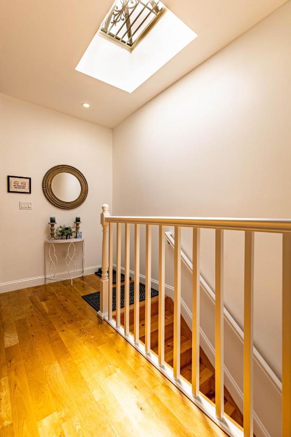 Top Floor With Skylight Brooklyn New York Ngoại thất bức ảnh